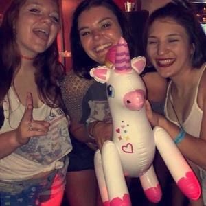 Meet your Posher, Angela